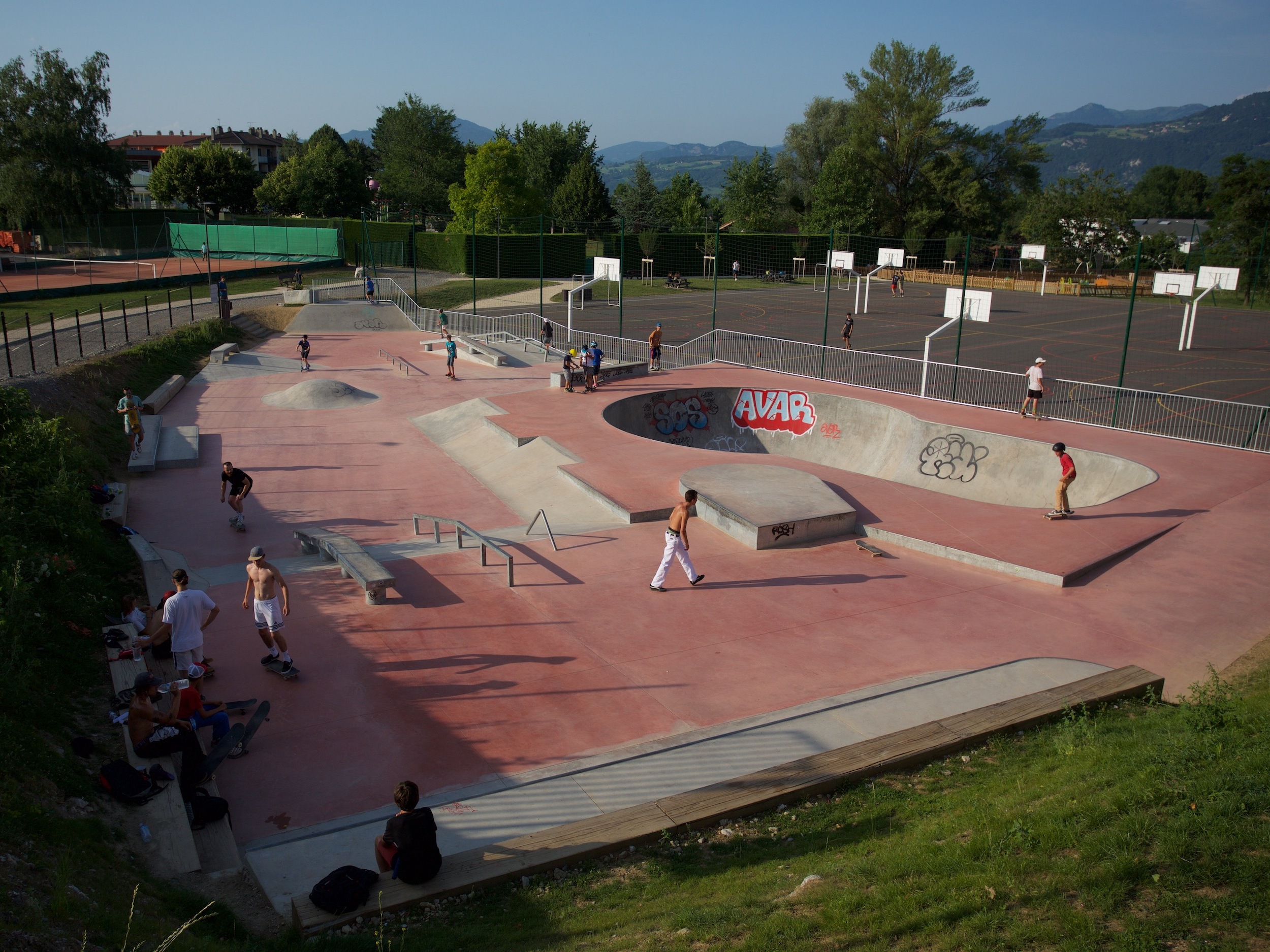 la roche sur coron skatepark